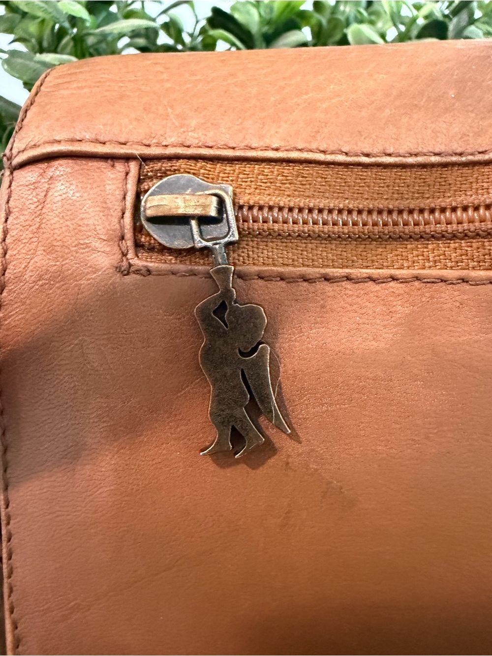 American Angel Camel Leather Shoulder Crossbody Bag - Picture 2 of 9